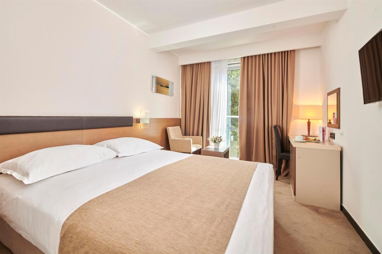 Hotel Molindrio Plava Laguna 포레치 외부 사진